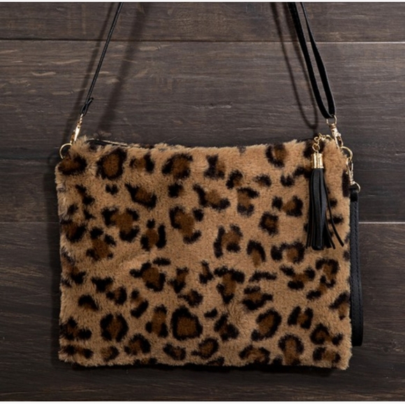 Soft faux fur Leopard Print bag - Picture 3 of 6